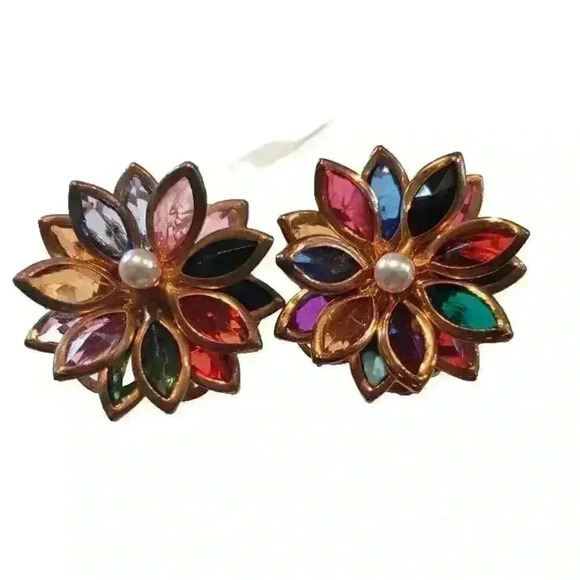 Vintage Flower Earrings 3D Multi Color 1970s Clip On Layered - Picture 2 of 10